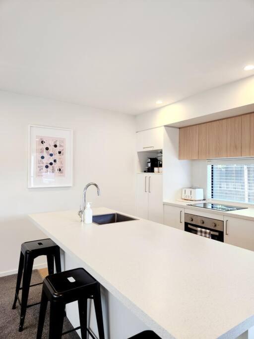 Central Home With Internal Garage - Close To Cbd! Christchurch Buitenkant foto