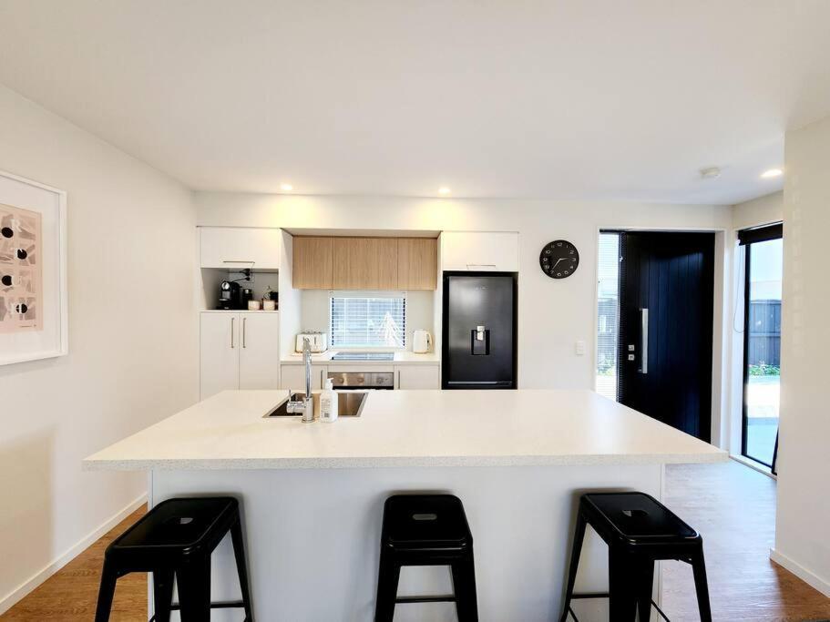Central Home With Internal Garage - Close To Cbd! Christchurch Buitenkant foto